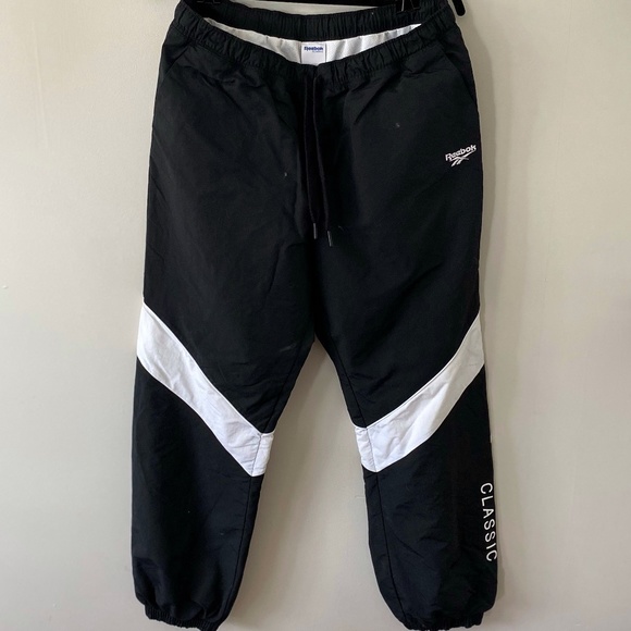 Reebok sweatpants Size L - Picture 1 of 4